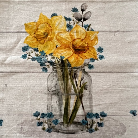 🌷 Farmhouse Floral Table Runner ~ By Park Designs🌷 - Picture 3 of 14